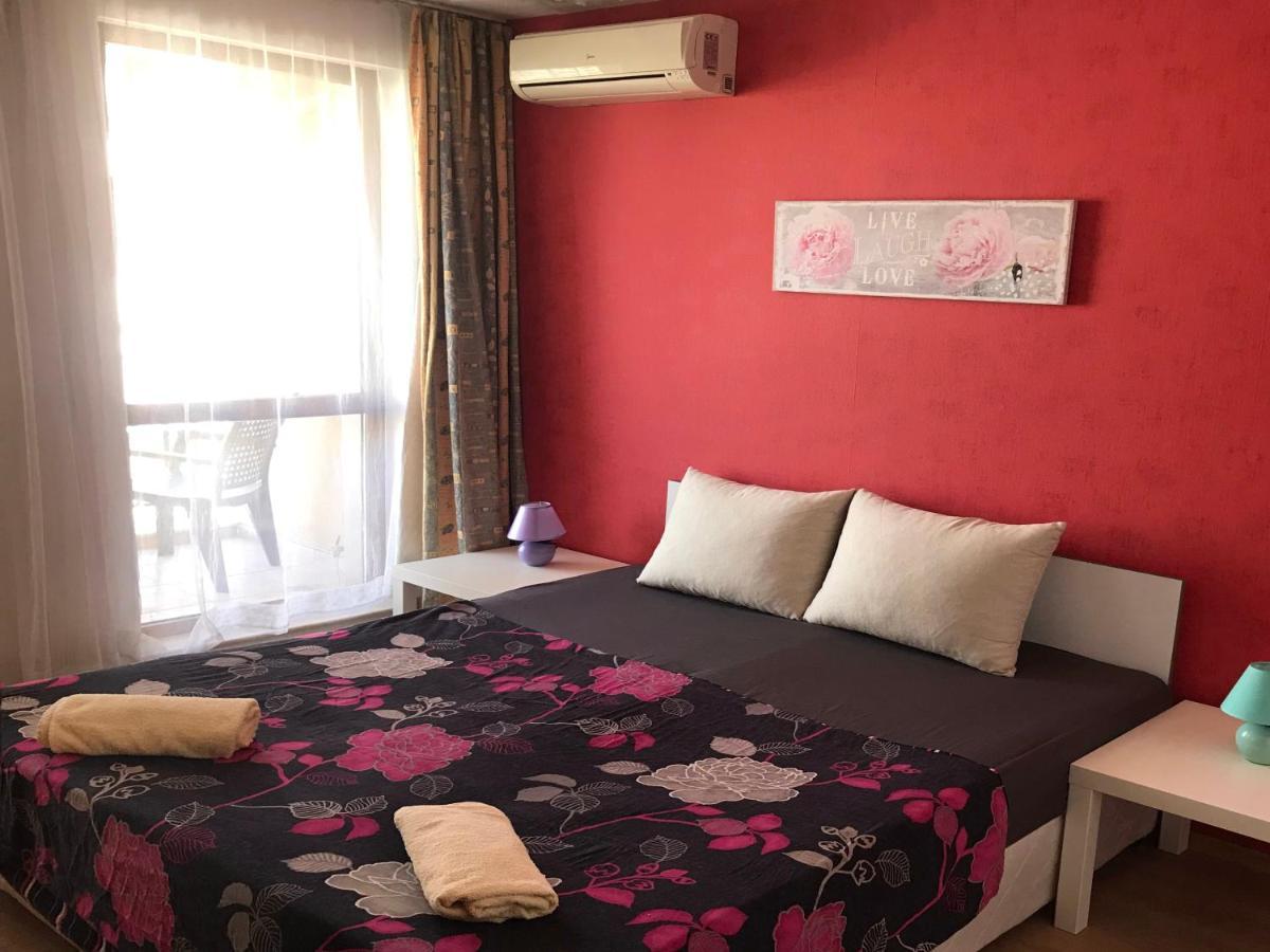Four Seasons + Apartment Варна Екстериор снимка