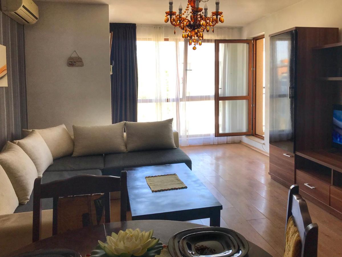 Four Seasons + Apartment Варна Екстериор снимка